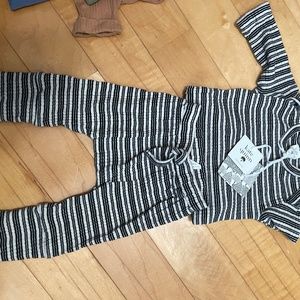 Kate Quinn Outfit NWT